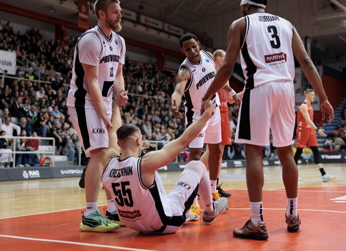 D.Krestininas pelnė 2 taškus (FIBA Europe nuotr.)