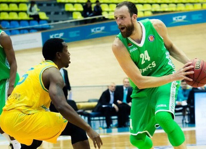 A.Milaknis rungtyniavo vos kelias minutes