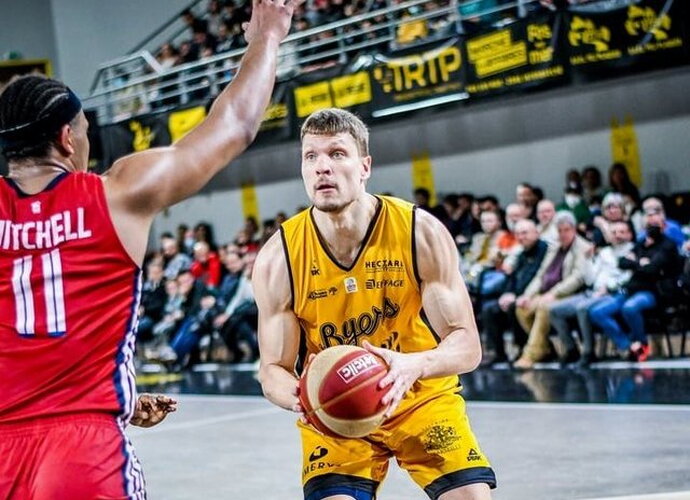 E.Mockevičius surinko 14 naudingumo balų
