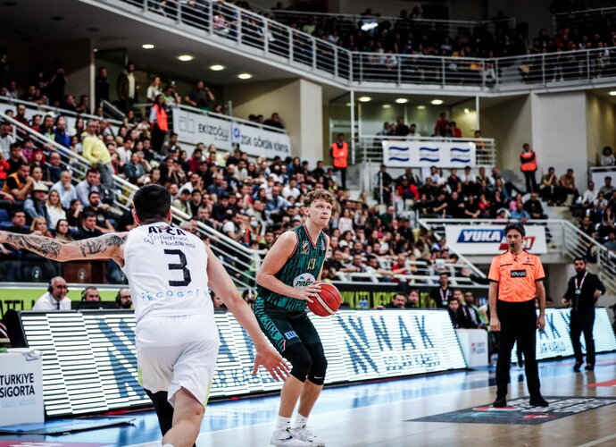 M.Kuzminskas pelnė 11 taškų