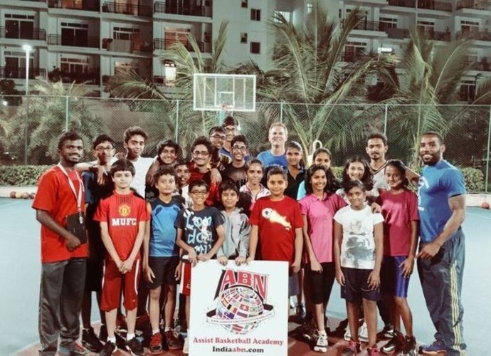„Assist Basketball Network“ jau 20 metų rengia krepšinio stovyklas
