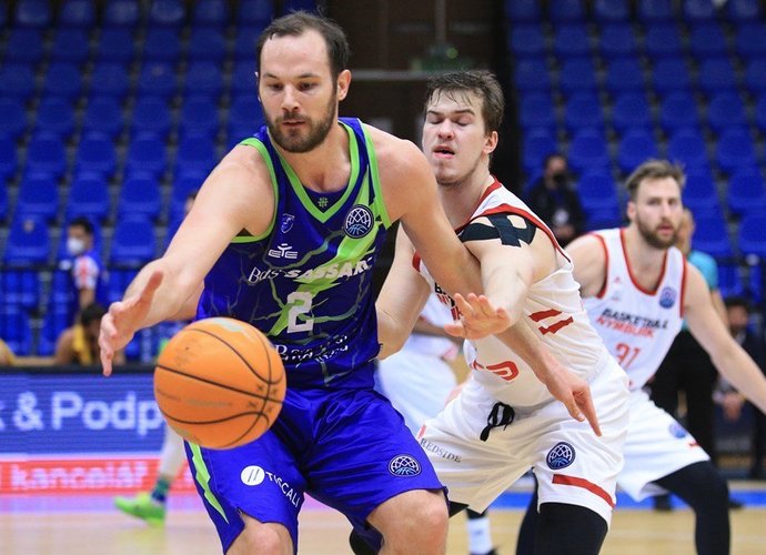 M.Bilanas su komanda nukentėjo Čekijoje (FIBA Europe nuotr.)