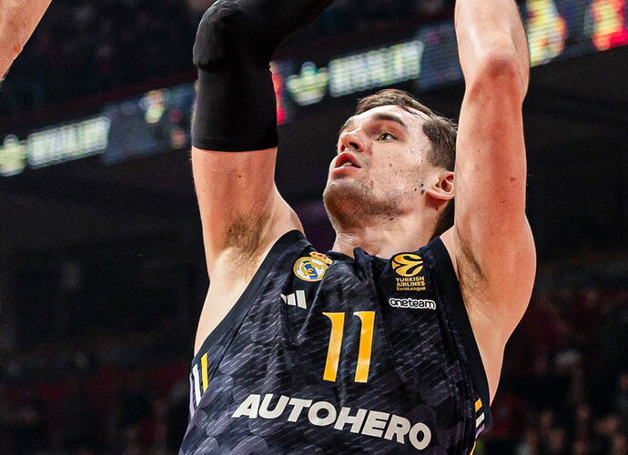 M.Hezonja pelnė 17 taškų