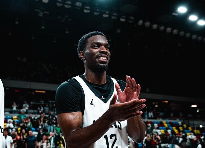 K.Evansas su „Lions“ marškinėliais prisistatė oficialiame mače