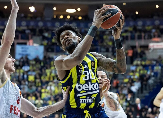 Ch.Silva vedė ekipą į pergalę (Euroleague.net)
