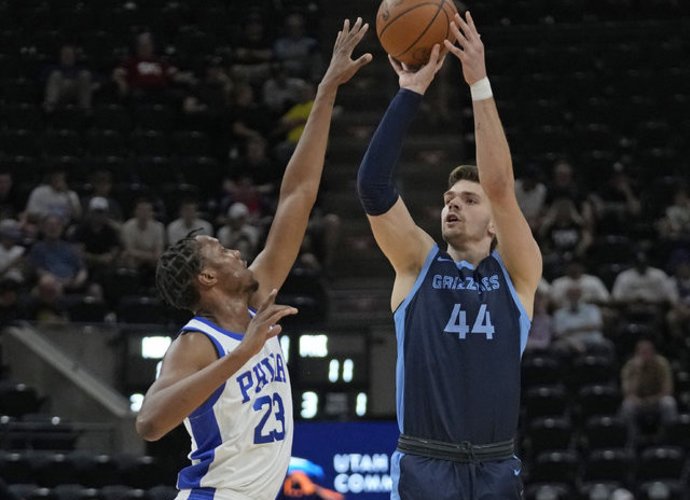 T.Biberovičius bando įsitvirtinti NBA (Scanpix nuotr.)