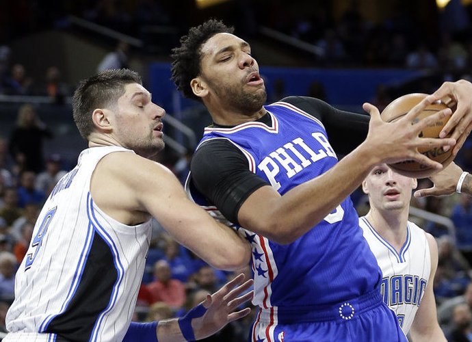„76ers“ intensyviai bando išmainyti J.Okaforą (Scanpix nuotr.)