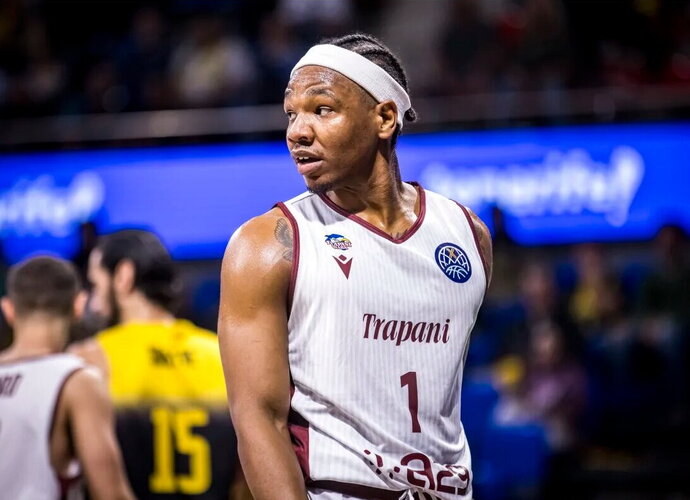 J.D.Note'as gali keltis į Belgrado klubą (FIBA nuotr.)