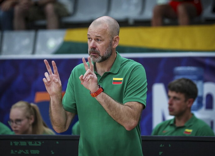 E.Ženevičius treniruos „Ryto“ dublerius (FIBA nuotr.)