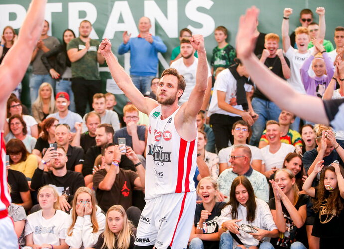 D.Tarvydas pataikė pergalingą metimą (Foto: Matas Baranauskas)