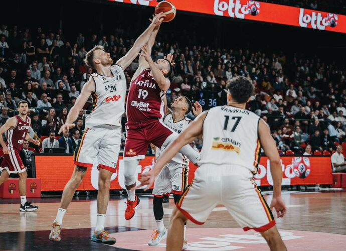 R.Lomažas pelnė 19 taškų (FIBA nuotr.)