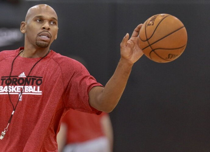 J.Stackhouse‘as nesidžiaugia patirtimi su M.Jordanu
