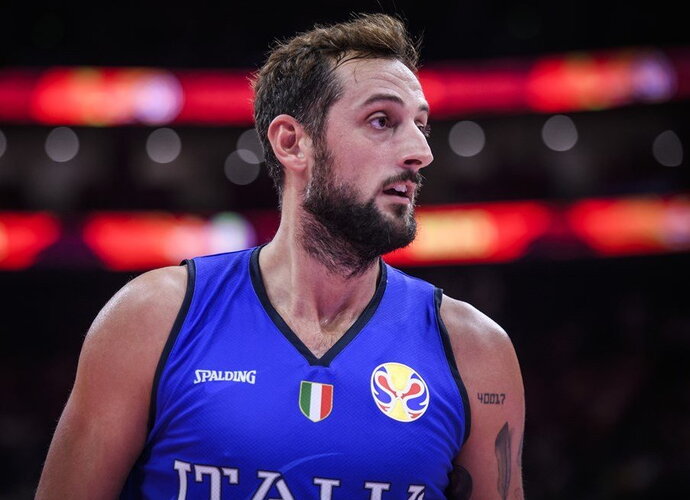 M.Belinelli prametė visus tolimus metimus (FIBA nuotr.)
