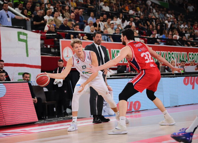 M.Kuzminsko komanda įsimaišė „Fenerbahče“ ir „Anadolu Efes“ dėlionėje