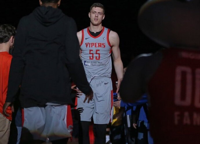 I.Hartensteinas kelsis į NBA klubą