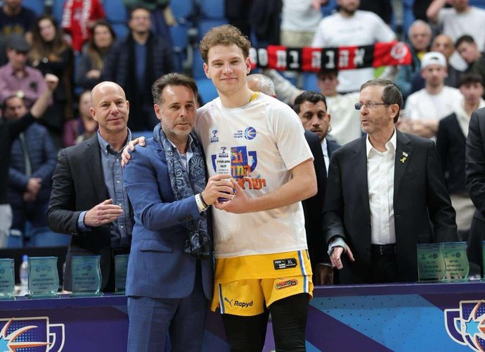 R.Jokubaitis išrinktas naudingiausiu žaidėju
