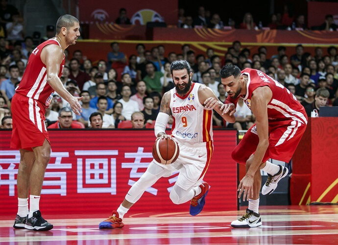 R.Rubio primena, kad gyvenimas yra svarbesnis už krepšinį (FIBA nuotr.)