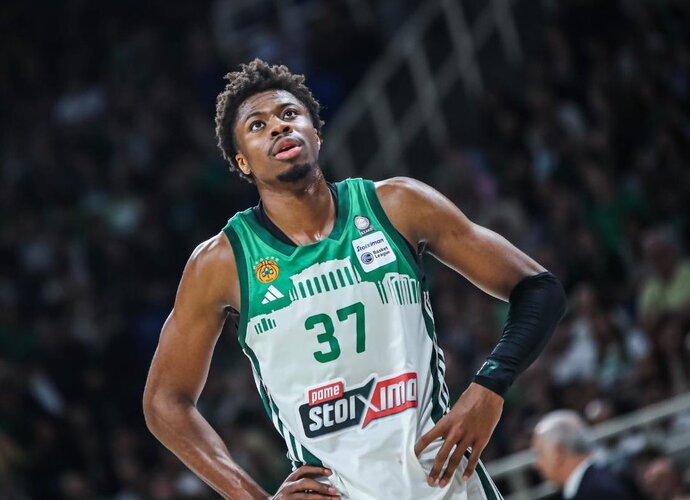 K.Antetokounmpo pirmasis iš brolių triumfavo Eurolygoje