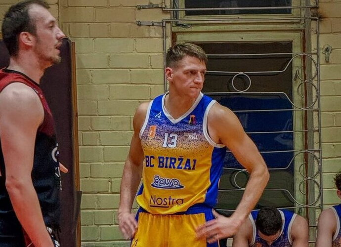 V.Saulis keliasi į Ukmergės klubą