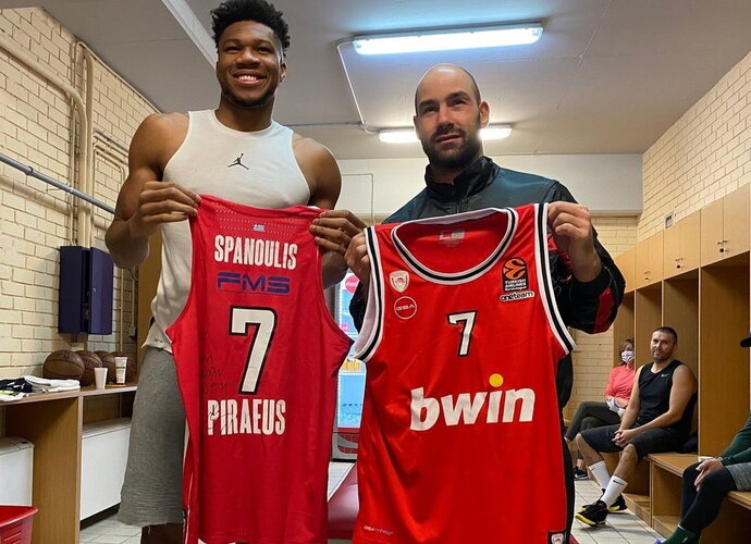 G.Antetokounmpo ir V.Spanoulis susitiko arenoje