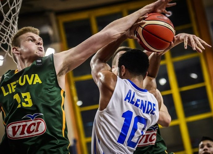 R.Gadiliauskas grįžo į Lietuvą (FIBA Europe nuotr.)