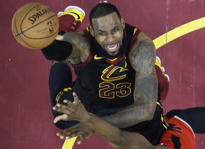L.Jamesas pakomentavo „Raptors“ trenerio pasikeitimus (Scanpix nuotr.)