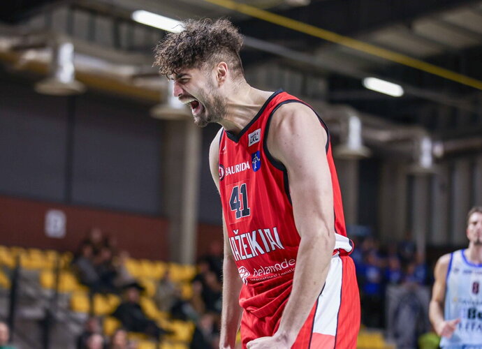 Mažeikių komanda laimėjo prieš jonaviečius (Foto: Lukas Šeputis)