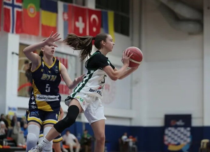 Merginų rinktinė pradės pasirengimą (FIBA nuotr.)
