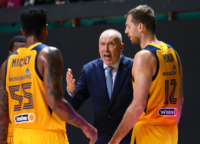 R.Kurtinaitis nusivylė komandos gynyba