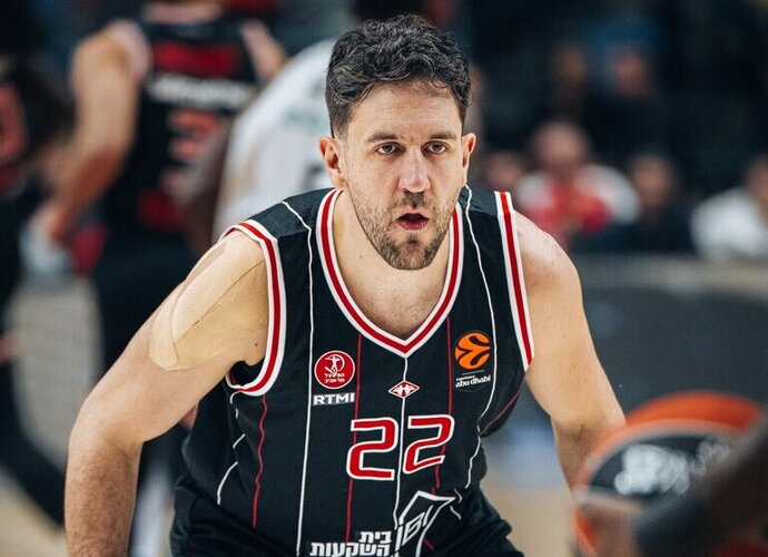 V.Micičius žaidė naudingai