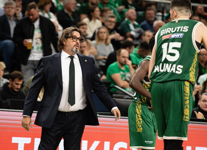 A.Trinchieri džiaugėsi pergale, bet žaidimo dar neliaupsino (BNS nuotr.)