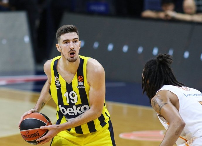 N.De Colo sužaidė neįtikėtinai