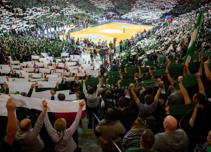 Ne visi norintys galės įsigyti sezoninį abonementą (BNS nuotr.)