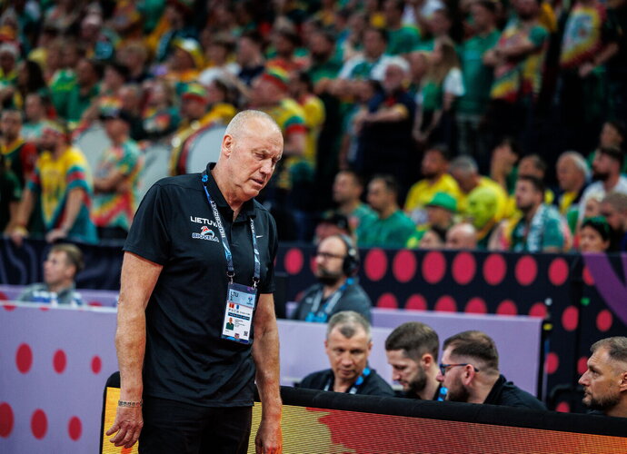 R.Kurtinaitis pykstelėjo dėl klausimo apie traumas (BNS nuotr.)