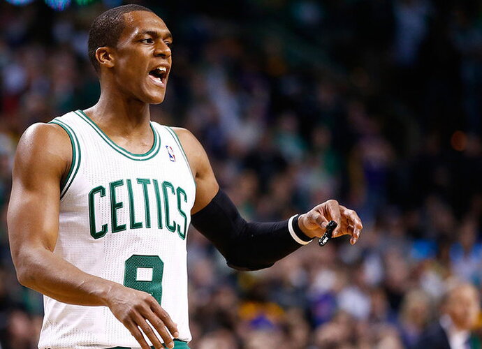 Rajonas Rondo atliko trigubą dublį (Scanpix)