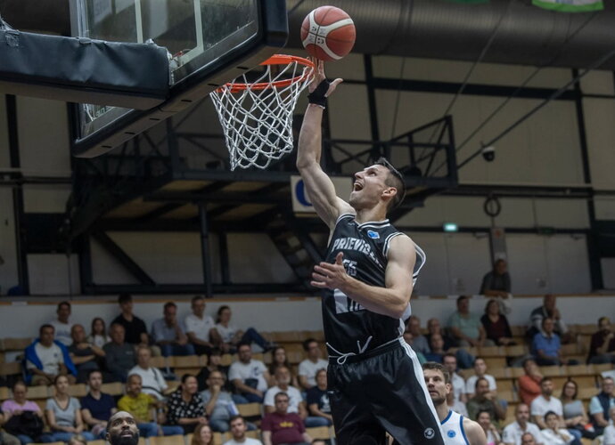 D.Krestinino ekipa klupo (FIBA Europe nuotr.)