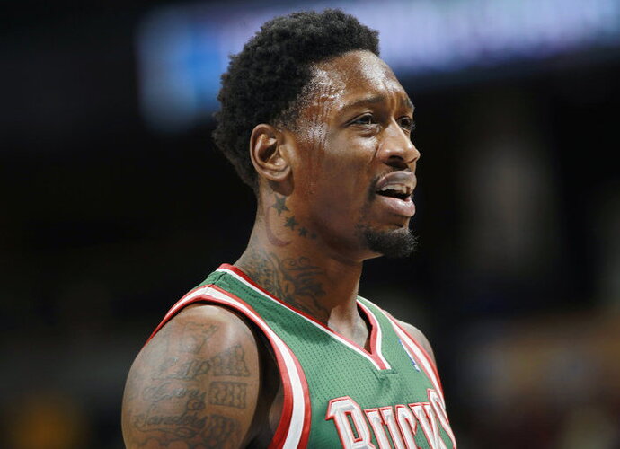 L.Sandersas treniruosis NBA čempionų gretose (Scanpix nuotr.)