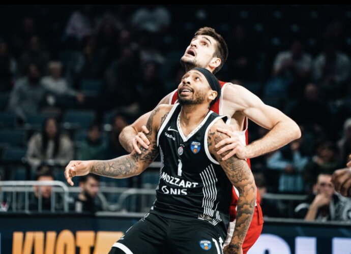 C.Jonesas šiais metais nebežais