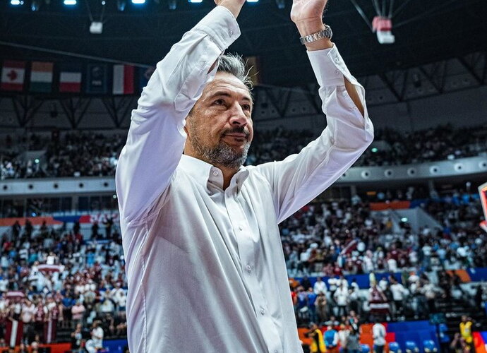 L.Banchi žavėjosi latvių kultūra (FIBA nuotr.)