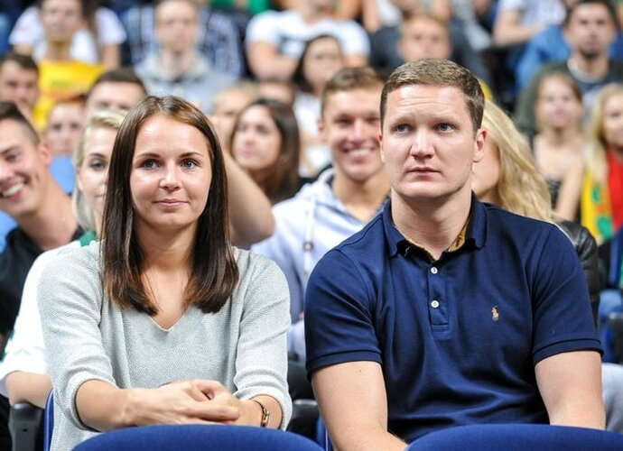 G.Gutkauskaitė susižadėjo su V.Šulskiu (Fotodiena.lt)