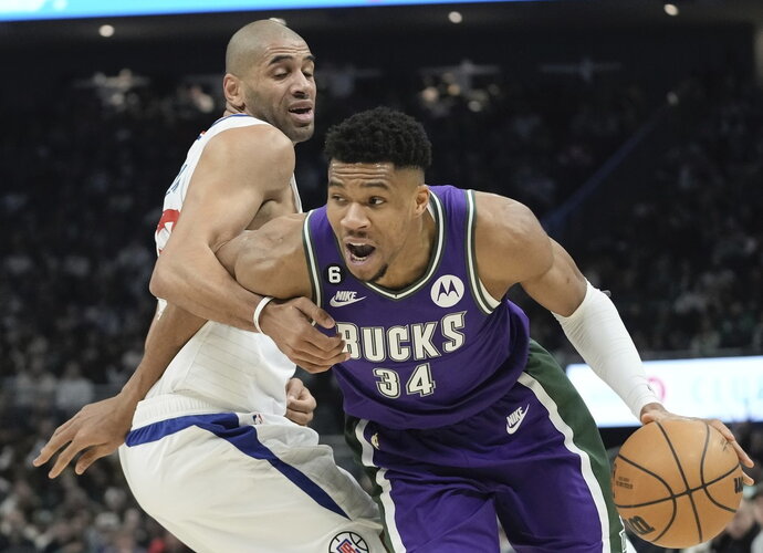 G.Antetokounmpo žibėjo ryškiai (Scanpix nuotr.)