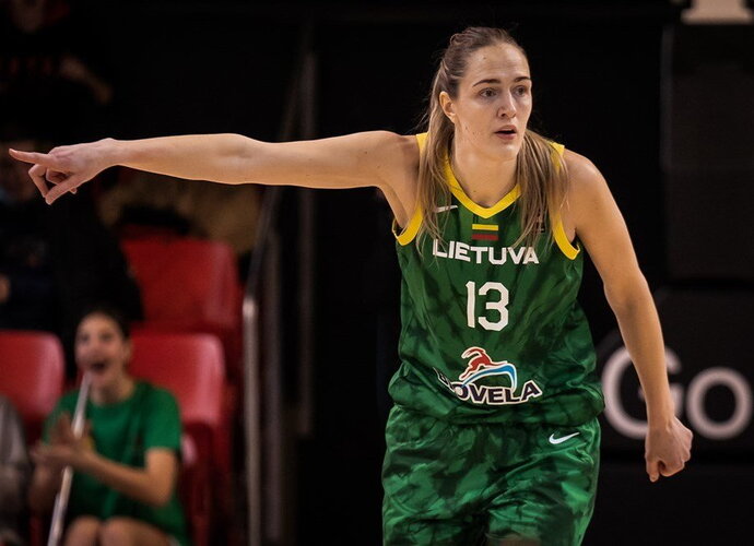 Lietuvės pralaimėjo svarbią kovą (FIBA Europe nuotr.)
