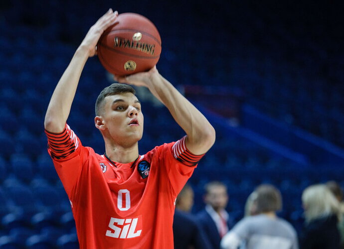 D.Sirvydis po treniruočių lieka dirbti toliau (BNS nuotr.)