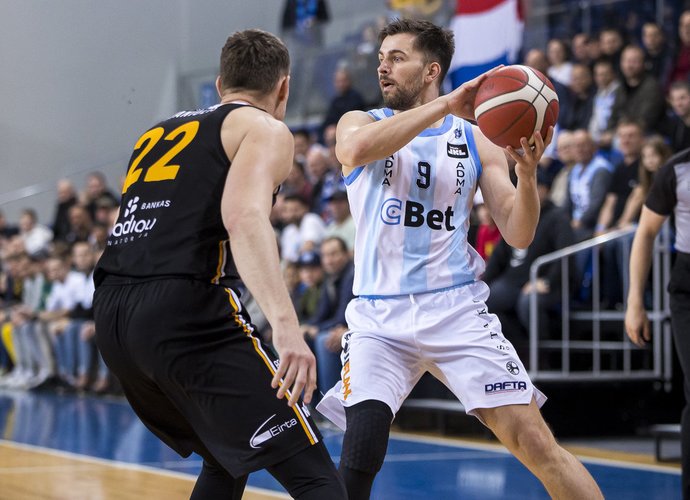 „CBet“ ir toliau rems Jonavos klubą (LKL nuotr.)