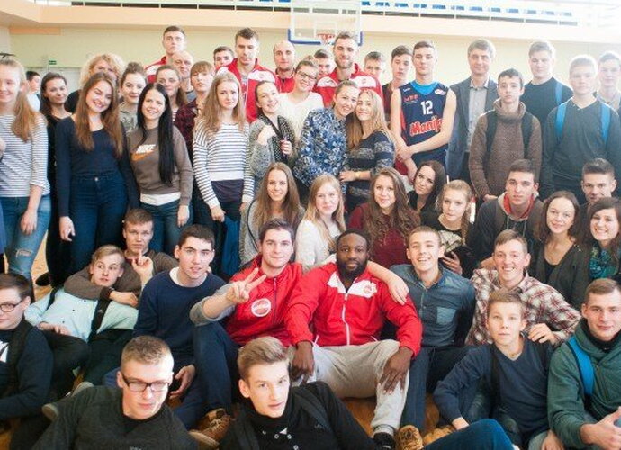 Konkurso „Mano klasė“ nugalėtojai puikiai laiką leido LKL „Žvaigždžių dienoje“