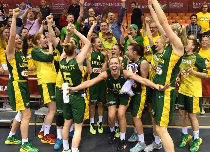 Moterų rinktinė keliauja į ketvirtfinalį (FIBA Europe nuotr.)