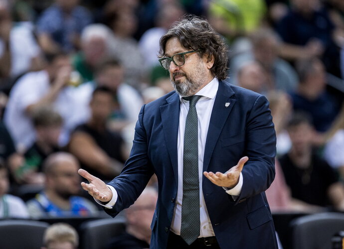 A.Trinchieri buvo nepatenkintas antruoju ir trečiuoju kėliniais („Betsafe-LKL“ nuotr.)