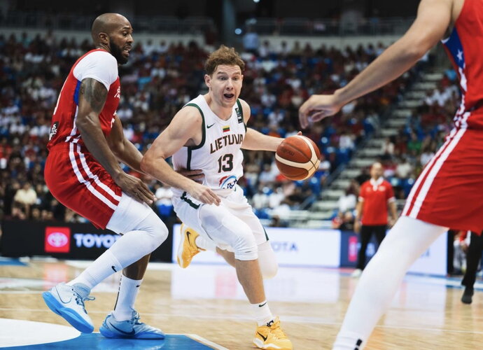 R.Jokubaitis žais Tel Avive (FIBA nuotr.)
