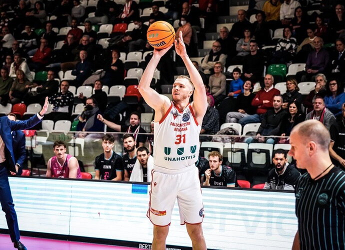 O.Olisevičius prametė visus tolimus metimus (FIBA Europe nuotr.)