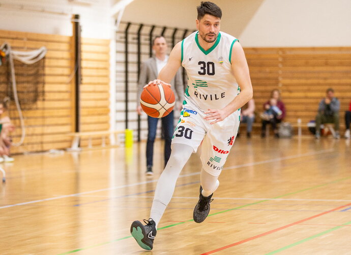 J.Sinicos atstovaujama „Rivile“ išsiveržė į priekį (RKL nuotr.)